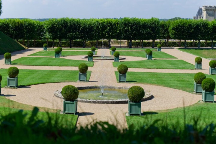 Je loue du matériel de jardinage