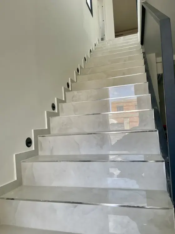 Un grand merci à nos clients pour leur gentillesse et leur confiance. #rénovation #peintreenbatiment #artistepeintre #rénovationmaison #parquet #poseur#beneddifservices#beaune#carrelage #salledebain #travauxmaison #proprietaire#beneddifservices