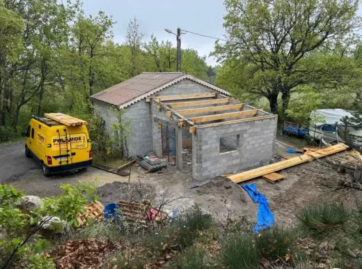 Réalisation 7 de PYRAMIDE R ÉNOVATION